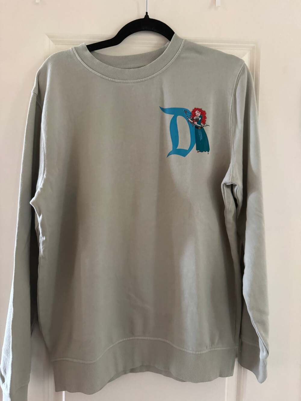 Disney Merida From Brave Disneyland D Custom Made Sweatshirt Size Medium